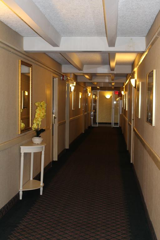 Rodeway Inn & Suites Rockford Eksteriør billede