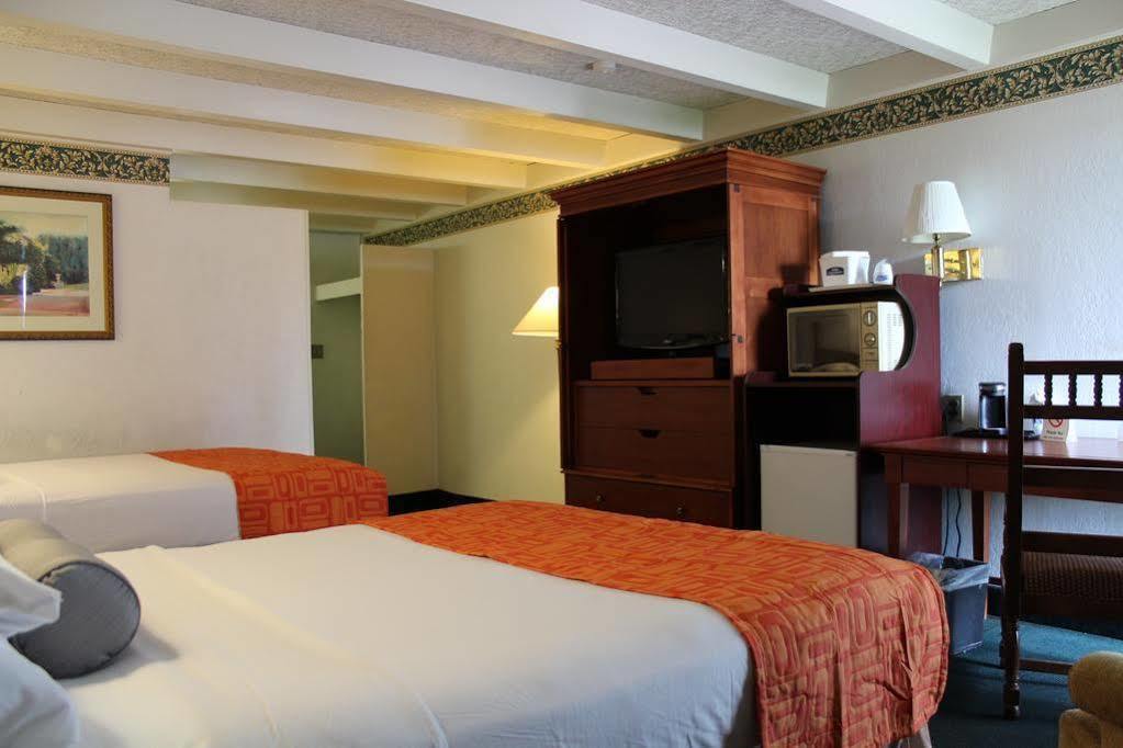 Rodeway Inn & Suites Rockford Eksteriør billede