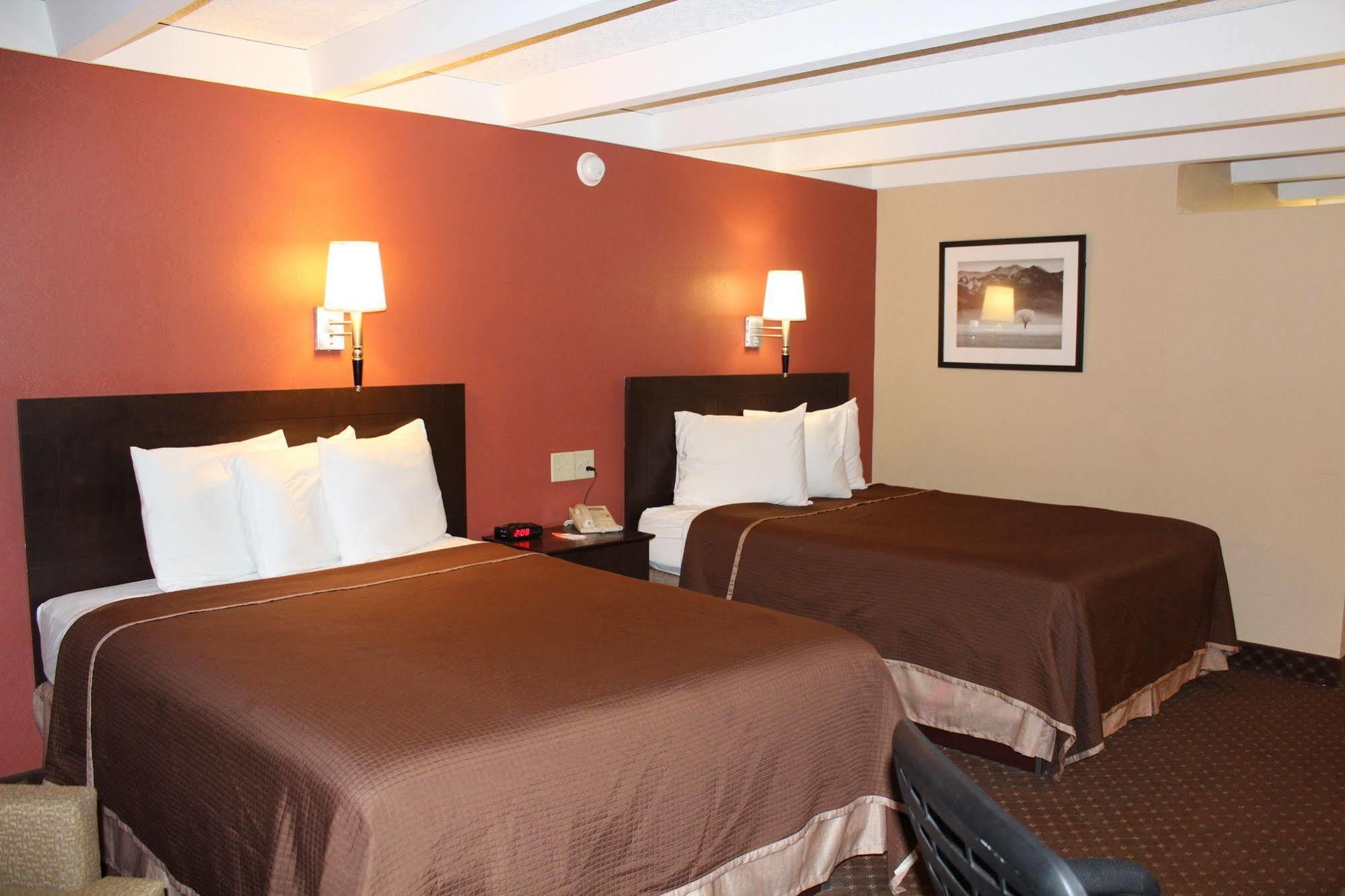Rodeway Inn & Suites Rockford Eksteriør billede