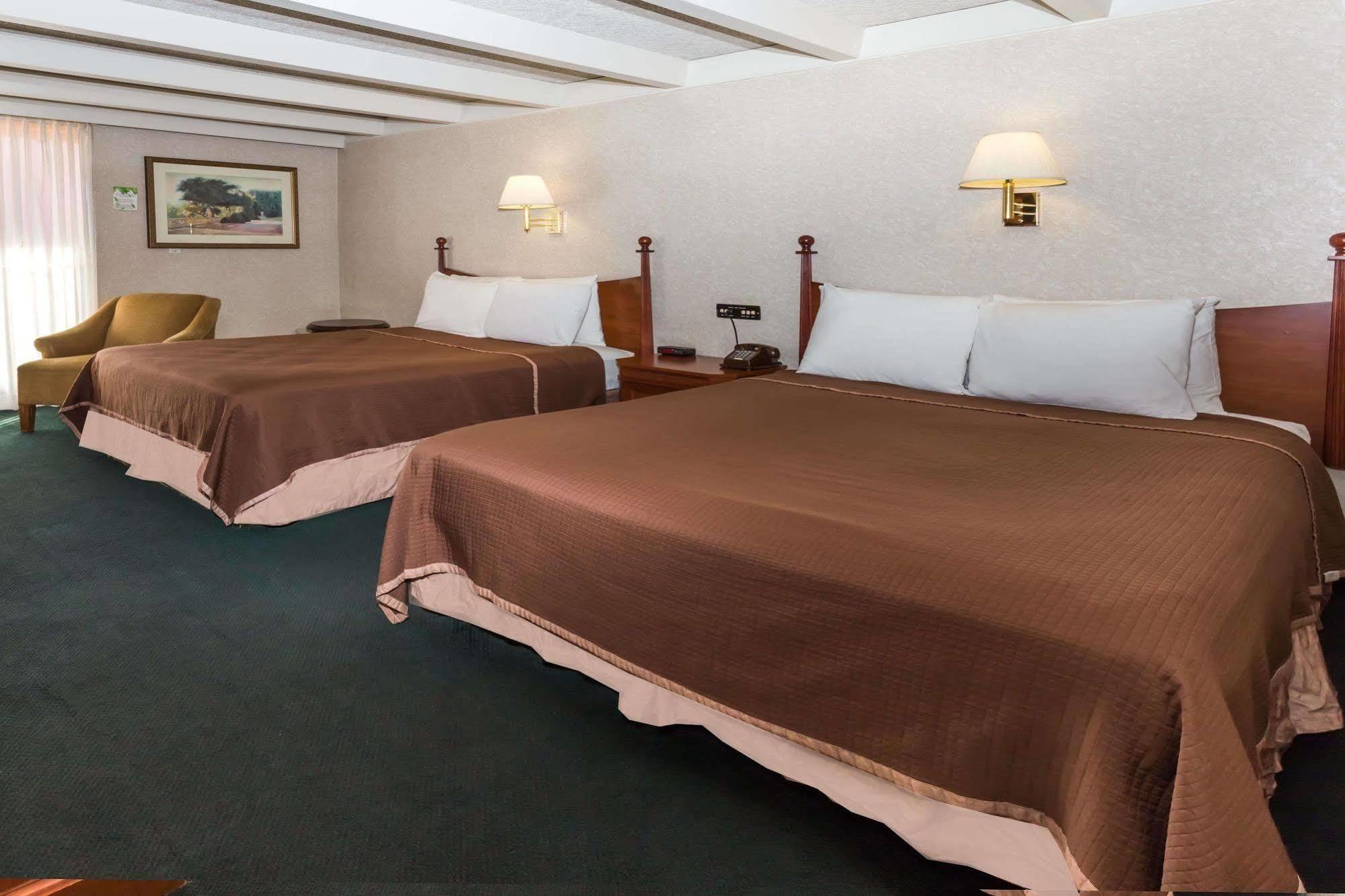Rodeway Inn & Suites Rockford Eksteriør billede